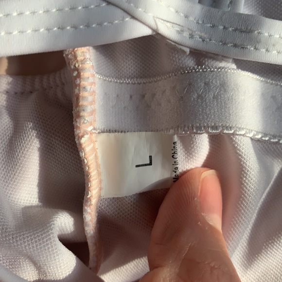 Strappy deep v one piece - Picture 3 of 3